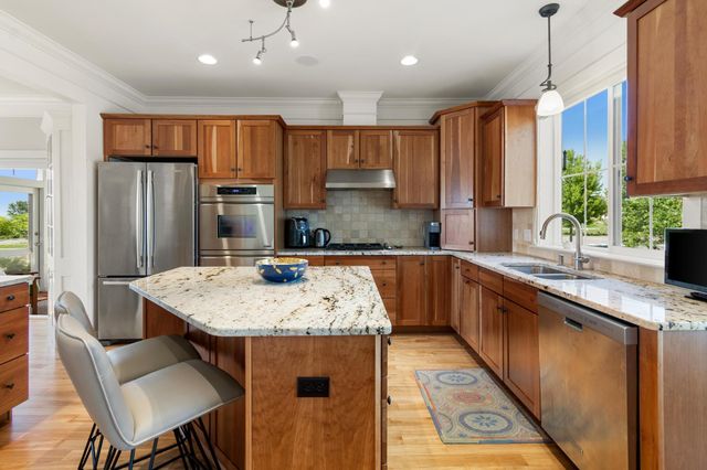 22 Aiken Street, South Burlington, VT 05403