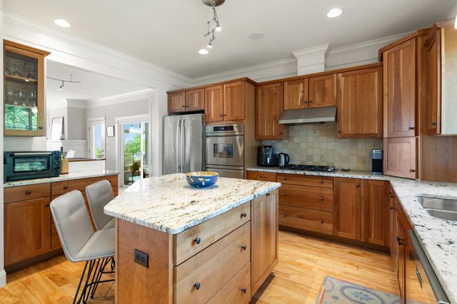 22 Aiken Street, South Burlington, VT 05403