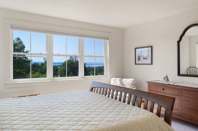 22 Aiken Street, South Burlington, VT 05403