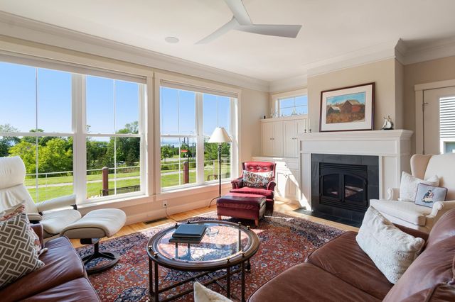 22 Aiken Street, South Burlington, VT 05403