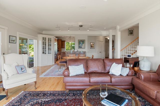 22 Aiken Street, South Burlington, VT 05403