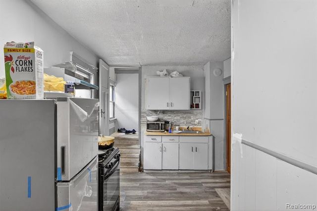13486 Gallagher Street, Hamtramck, MI 48212