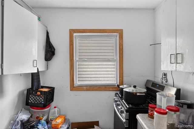 13486 Gallagher Street, Hamtramck, MI 48212