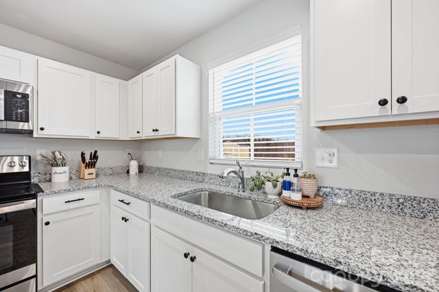 193 Crownpiece Street, Troutman, NC 28166