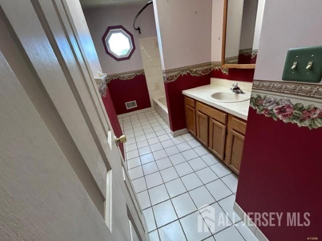 59 E New Street, Sewaren, NJ 07077