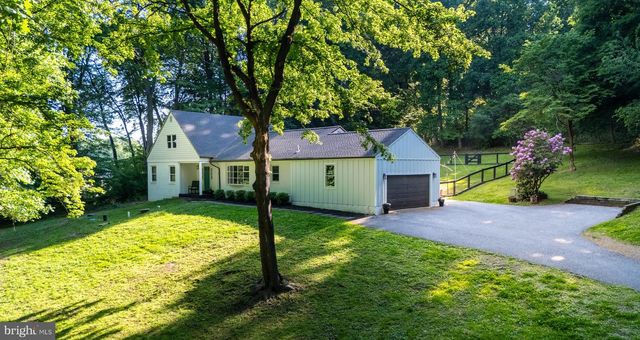 2330 HORSESHOE TRL, Chester Springs, PA 19425
