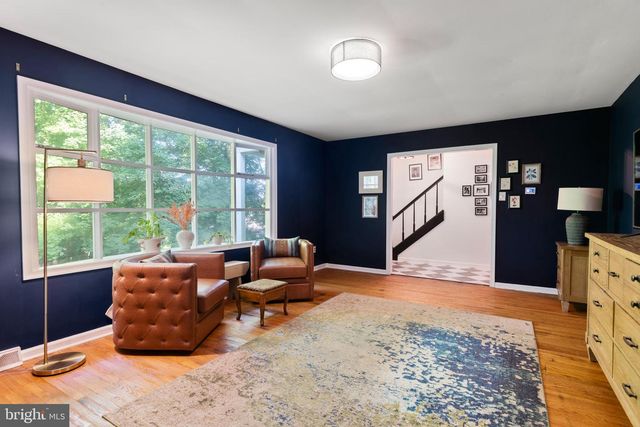2330 HORSESHOE TRL, Chester Springs, PA 19425
