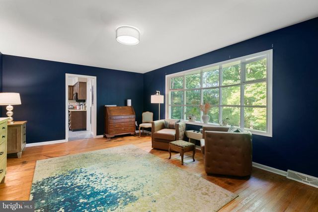 2330 HORSESHOE TRL, Chester Springs, PA 19425