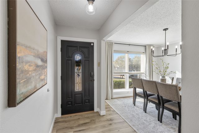 2619 Fallcreek Drive, Carrollton, TX 75006