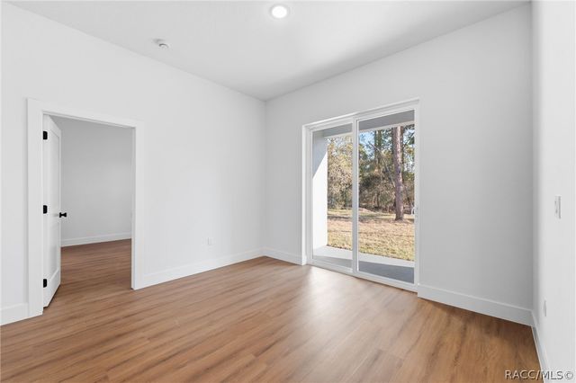 8041 N Pickinz Way, Citrus Springs, FL 34433