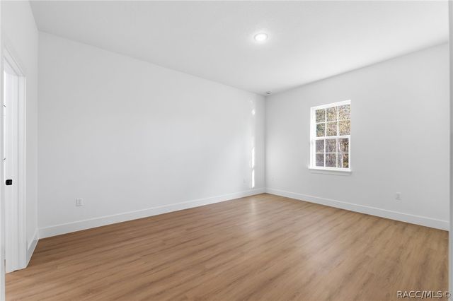 8041 N Pickinz Way, Citrus Springs, FL 34433