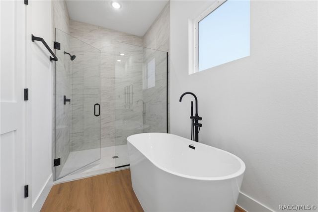 8041 N Pickinz Way, Citrus Springs, FL 34433