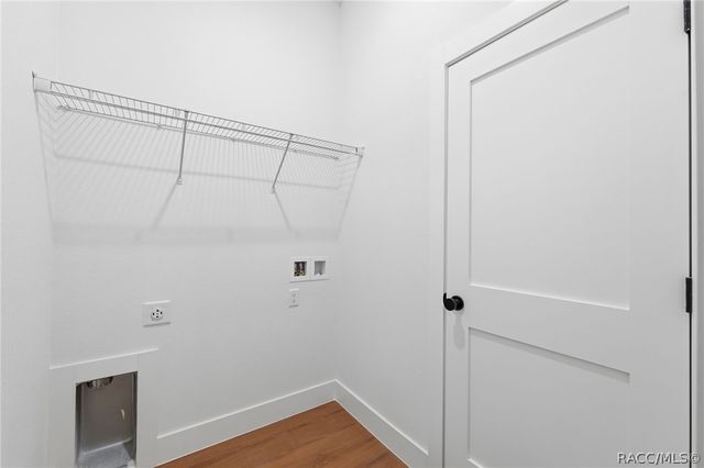 8041 N Pickinz Way, Citrus Springs, FL 34433