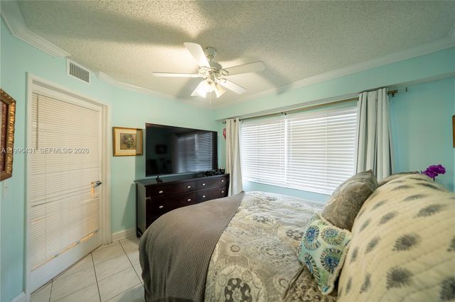 850 SW 138th Ave 411D, Pembroke Pines, FL 33027