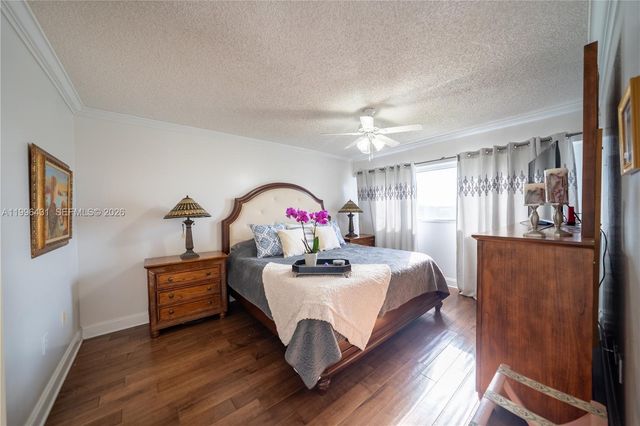 850 SW 138th Ave 411D, Pembroke Pines, FL 33027