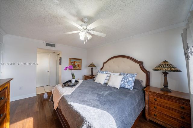 850 SW 138th Ave 411D, Pembroke Pines, FL 33027