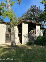 472 CRABAPPLE Court, 1B, Orange Park, FL 32073