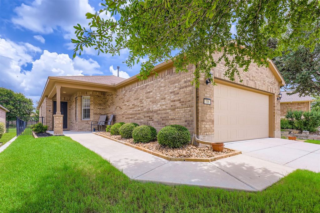 406 Kickapoo Creek LN, Georgetown, TX 78633
