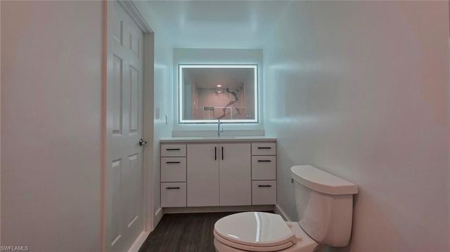 8180 Suncoast DR, North Fort Myers, FL 33917