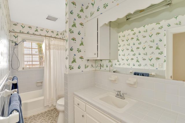 309 Marvin Lane, Lookout Mountain, GA 30750