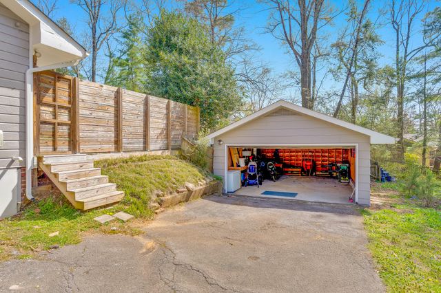 309 Marvin Lane, Lookout Mountain, GA 30750