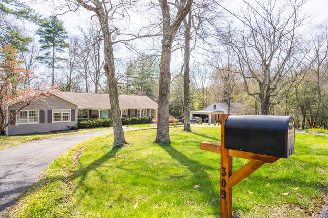 309 Marvin Lane, Lookout Mountain, GA 30750