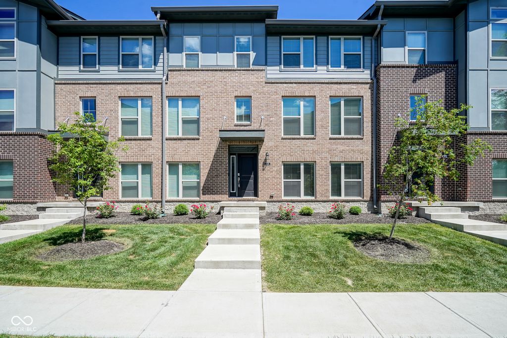 8239 Bostic Drive, Fishers, IN 46038