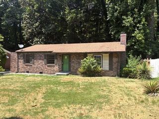 2740 Santa Barbara Drive NW, Atlanta, GA 30318