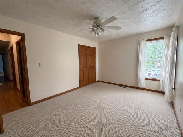 144 Vaughn Avenue, Hillsboro, OH 45133