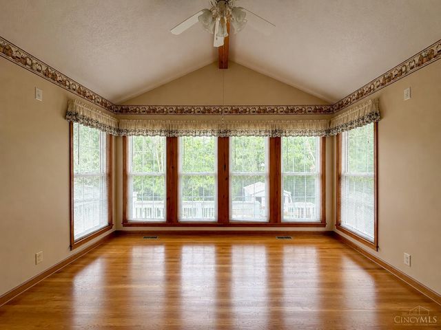 144 Vaughn Avenue, Hillsboro, OH 45133