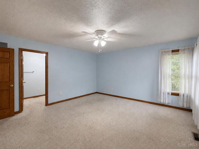 144 Vaughn Avenue, Hillsboro, OH 45133