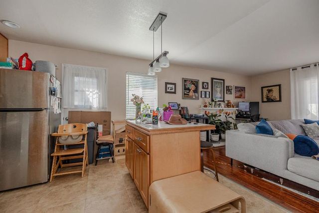 Essex Way, San Jose, CA 95117