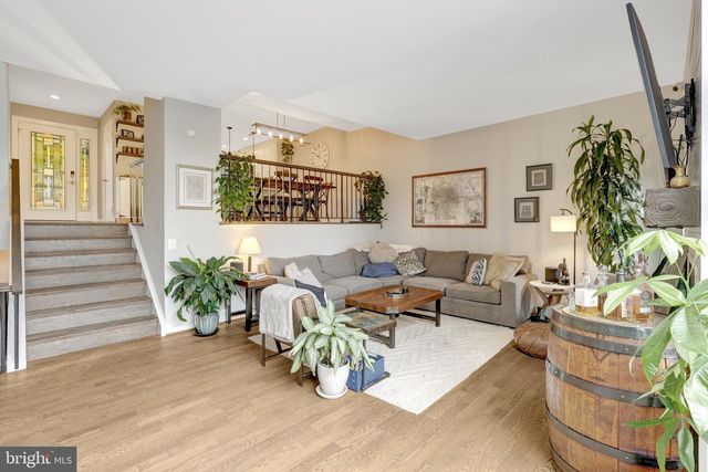 10998 THRUSH RIDGE RD, Reston, VA 20191