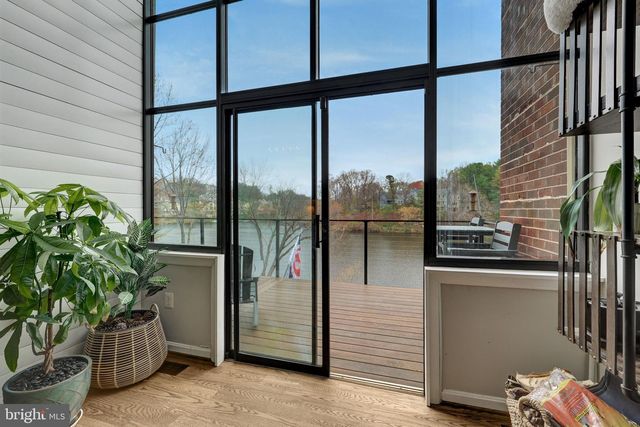 10998 THRUSH RIDGE RD, Reston, VA 20191