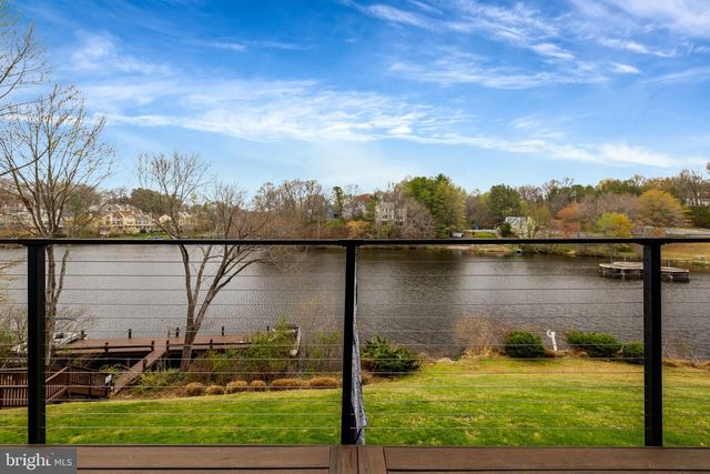 10998 THRUSH RIDGE RD, Reston, VA 20191