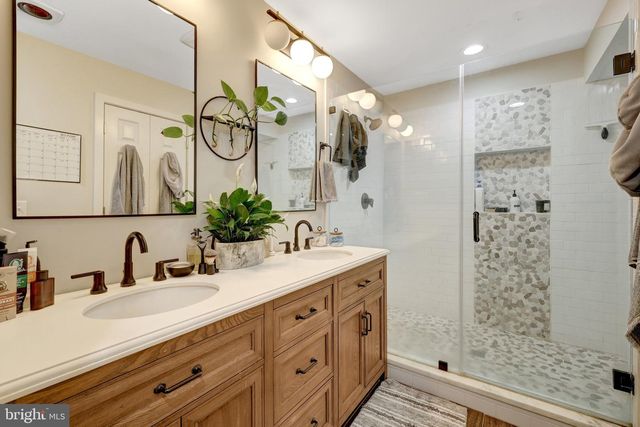 10998 THRUSH RIDGE RD, Reston, VA 20191