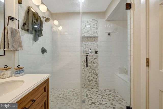 10998 THRUSH RIDGE RD, Reston, VA 20191