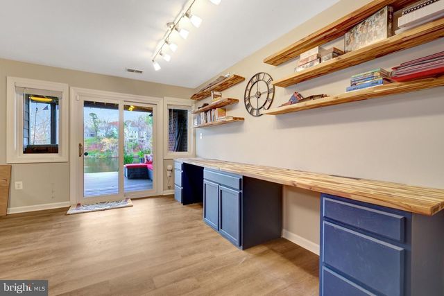 10998 THRUSH RIDGE RD, Reston, VA 20191