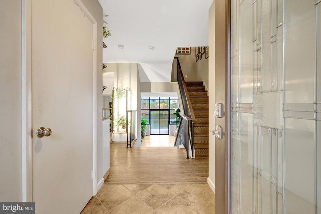 10998 THRUSH RIDGE RD, Reston, VA 20191