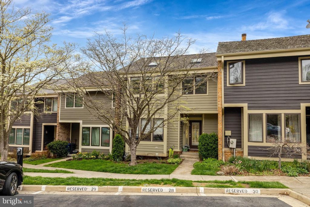 10998 THRUSH RIDGE RD, Reston, VA 20191