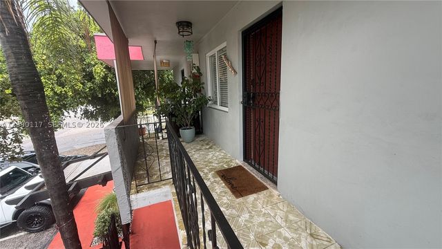 191 NW 17th Ave 4, Miami, FL 33125