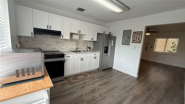 191 NW 17th Ave 4, Miami, FL 33125
