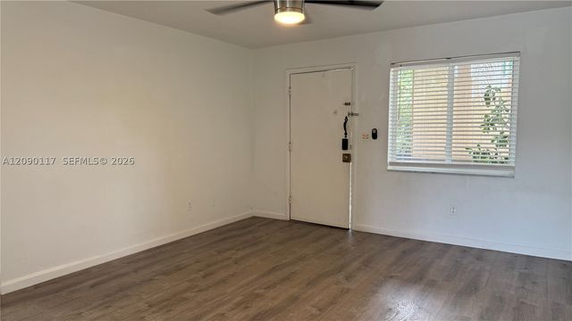 191 NW 17th Ave 4, Miami, FL 33125