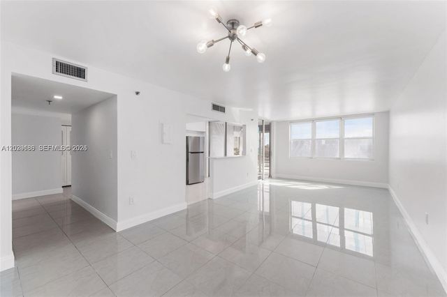 17890 W Dixie Hwy 501 Hwy 501, North Miami Beach, FL 33160