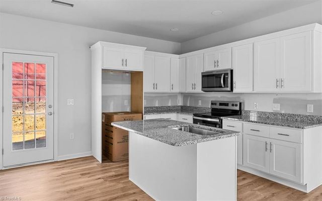 401 Pennsylvania Avenue, Reidsville, NC 27320