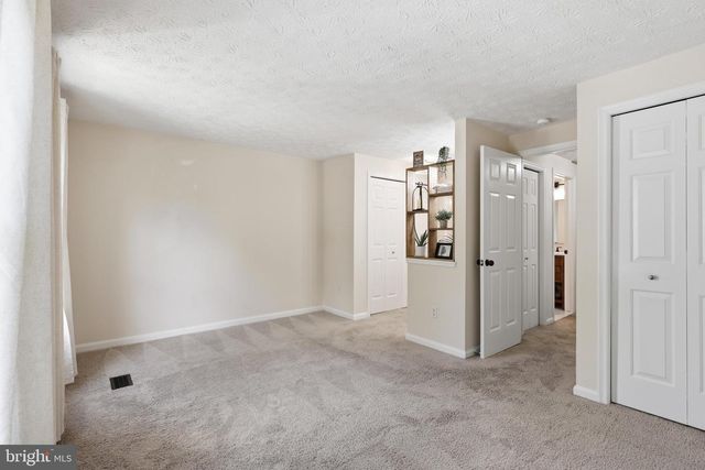 1582 POPLAR GROVE DR, Reston, VA 20194