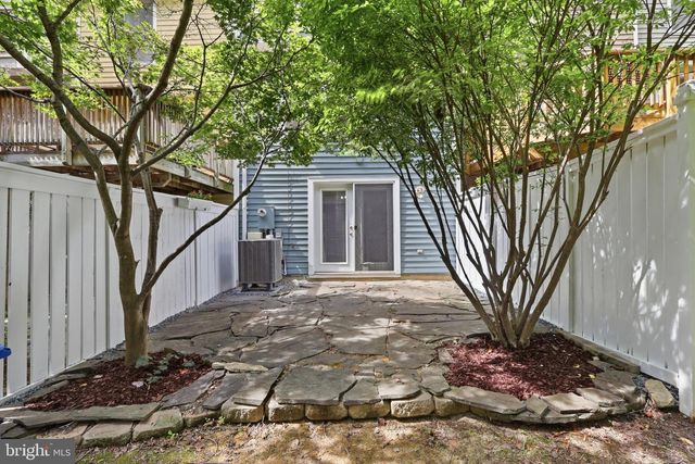 1582 POPLAR GROVE DR, Reston, VA 20194