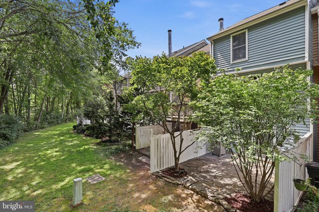 1582 POPLAR GROVE DR, Reston, VA 20194