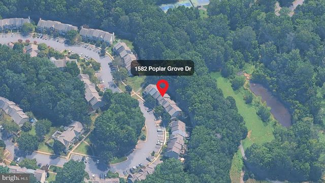 1582 POPLAR GROVE DR, Reston, VA 20194