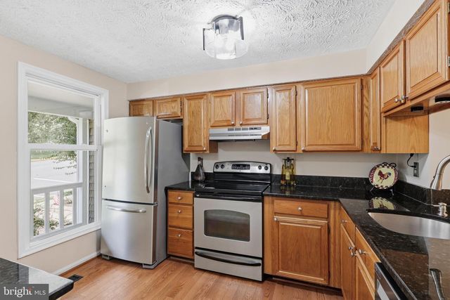 1582 POPLAR GROVE DR, Reston, VA 20194
